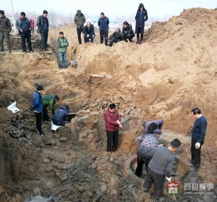 莒縣西楊家莊村前發(fā)現(xiàn)古墓，挖掘后尸骨未進行處理