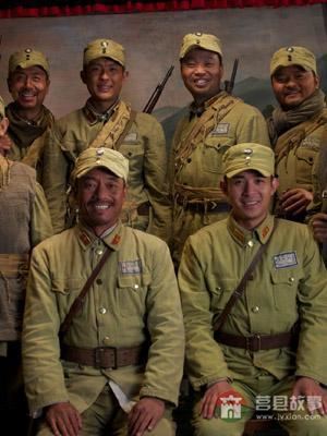 他為什么如此大張旗鼓？將萬余偽軍拉到八路軍隊(duì)伍！